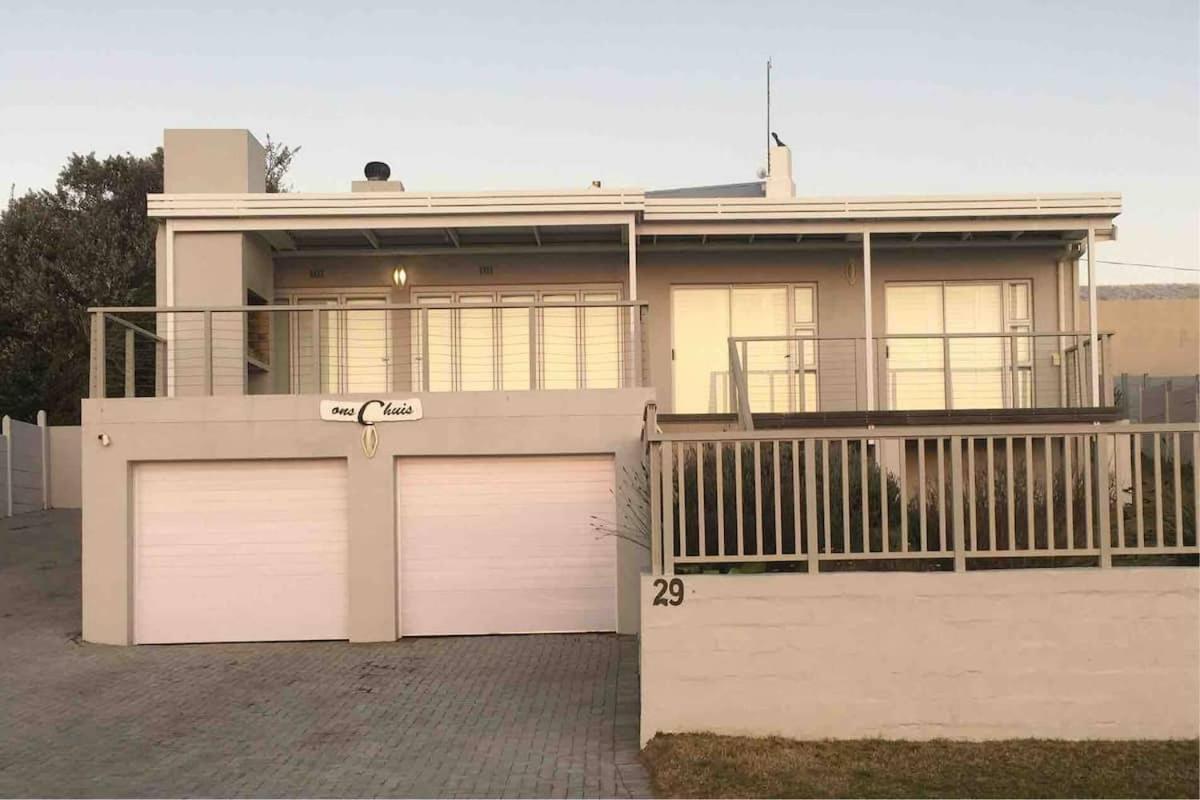 Ons C-Huis - Gansbaai Seafront Accommodation, Back-Up Power Dış mekan fotoğraf